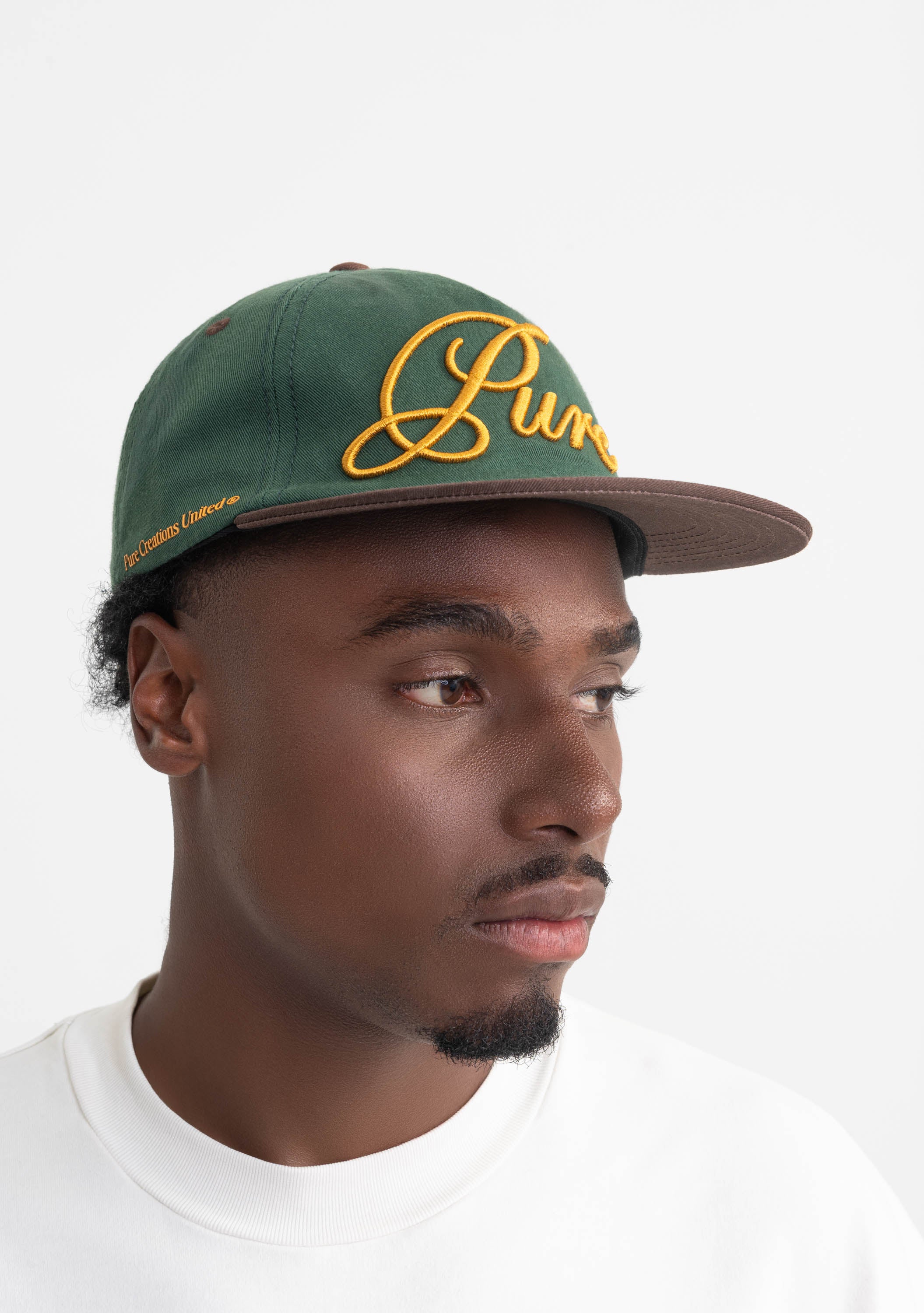 Highland green-brown cap