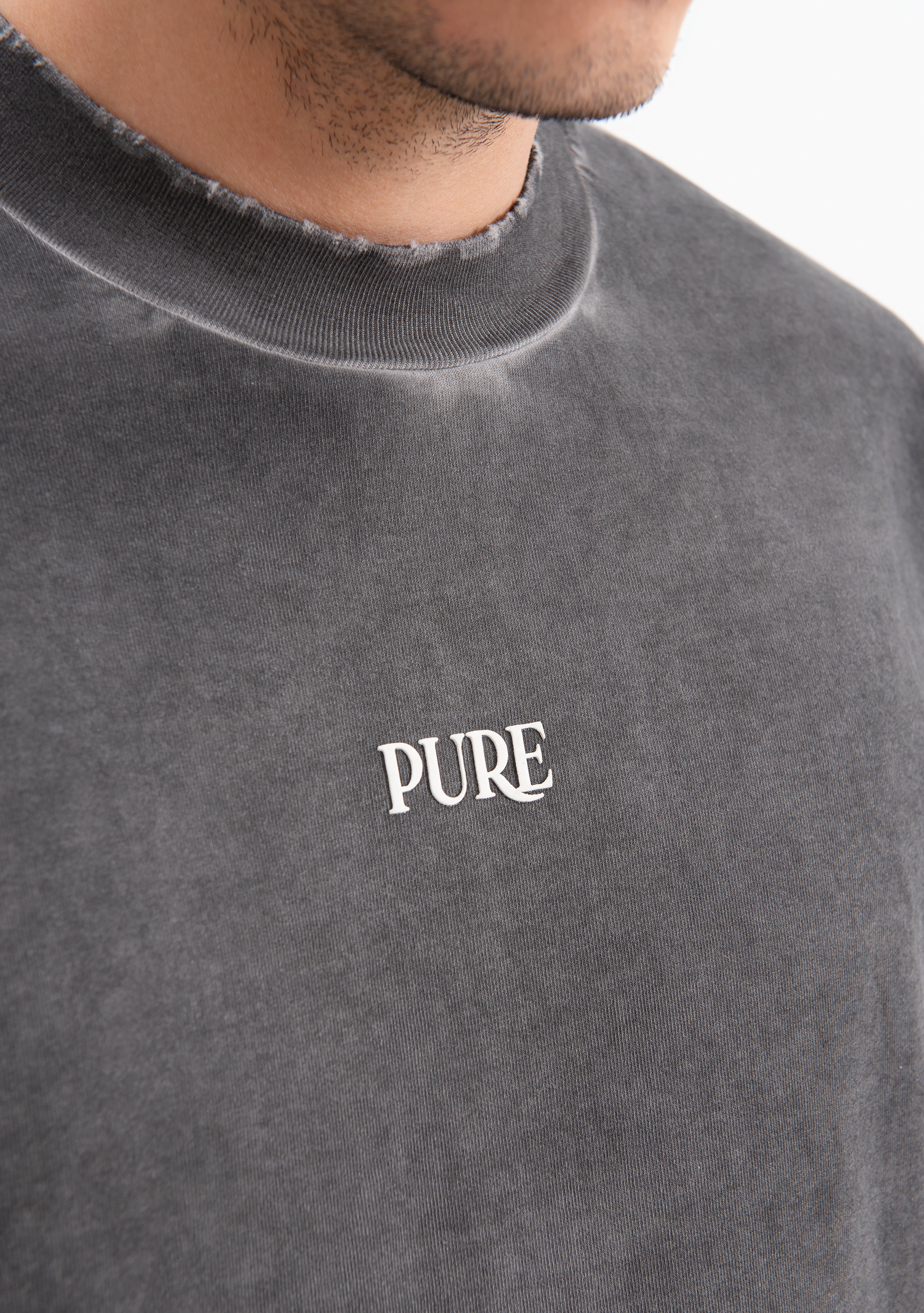 knockout black gloves T-shirt