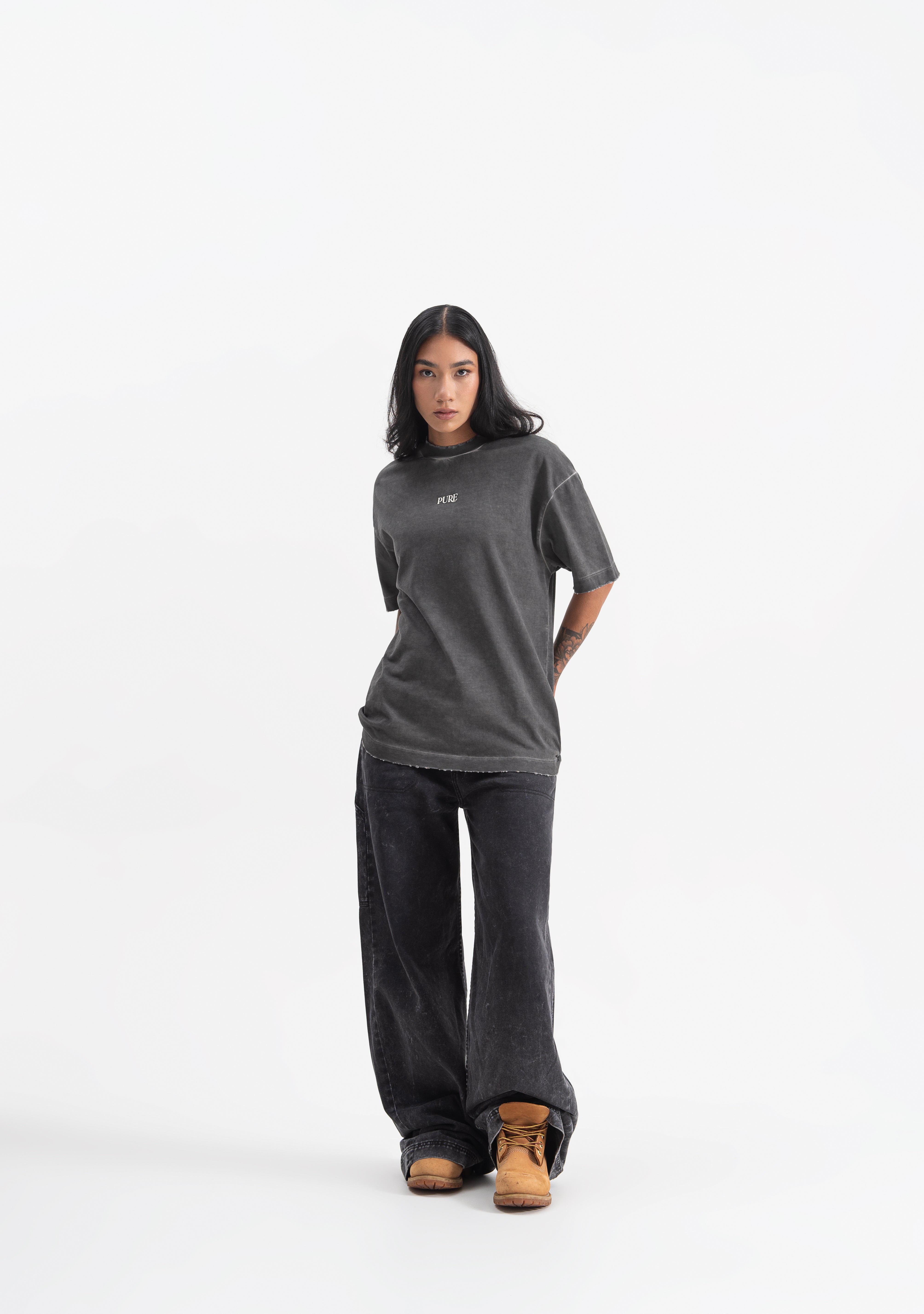 knockout black gloves T-shirt