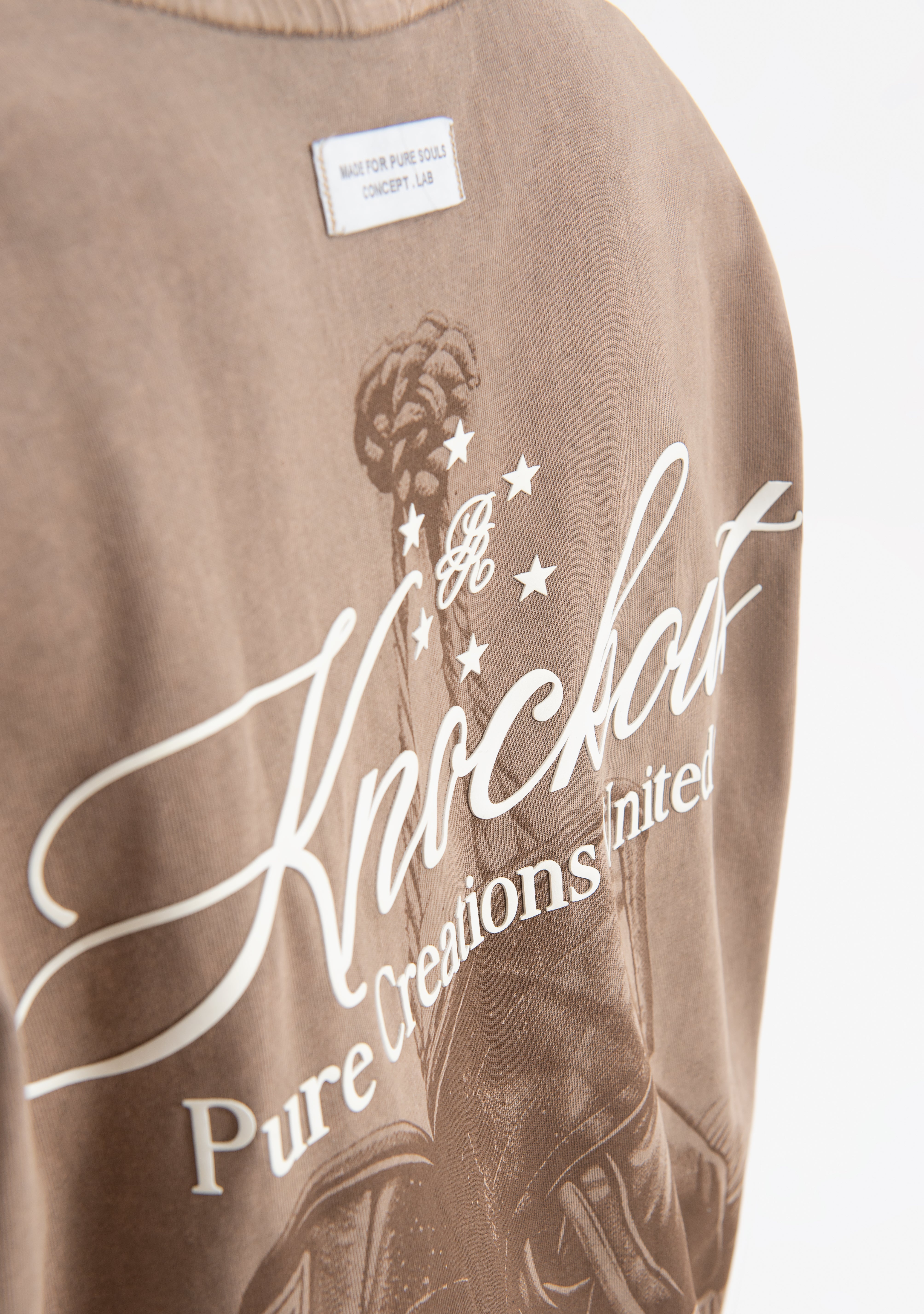 knockout brown gloves T-shirt