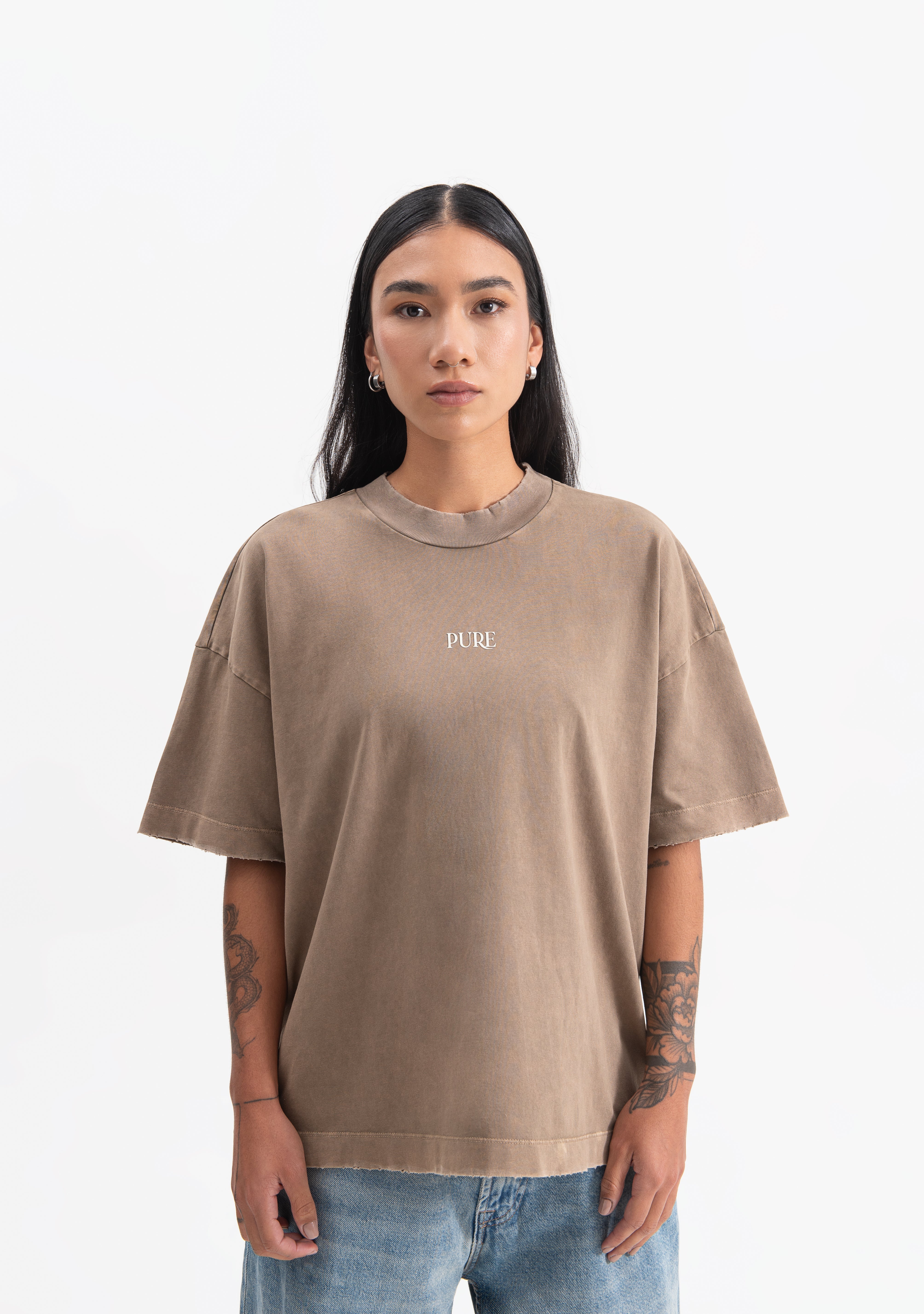 knockout brown gloves T-shirt