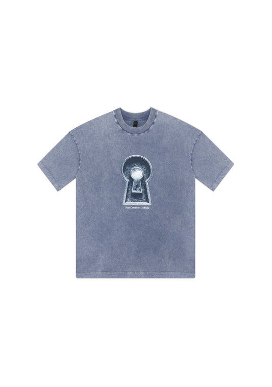 Dopamine blue keyhole t-shirt