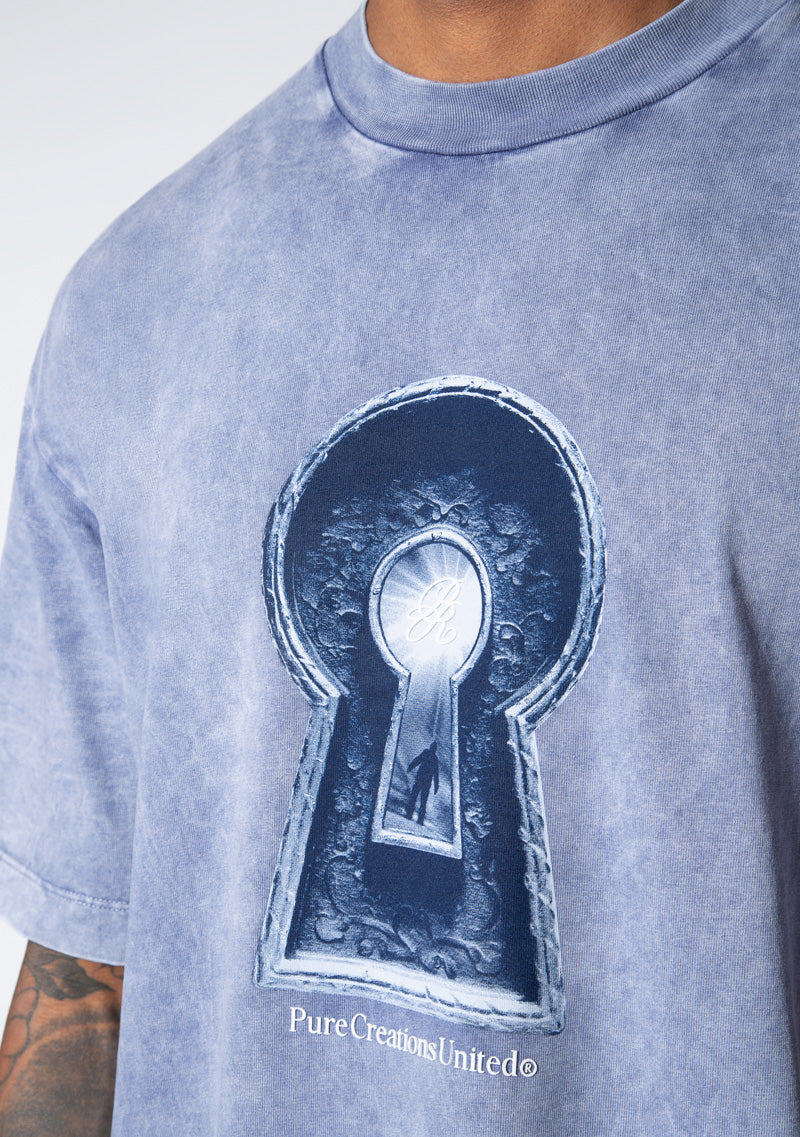 Dopamine blue keyhole t-shirt