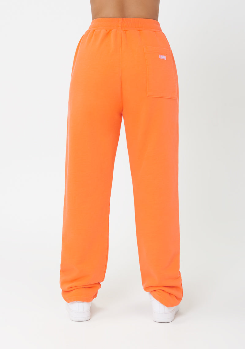 PURE2K Orange Jogger