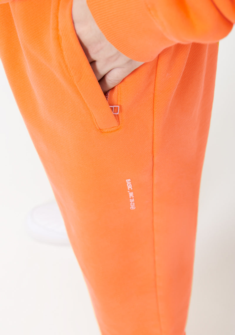 PURE2K Orange Jogger